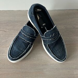 Tods limited edition shoe